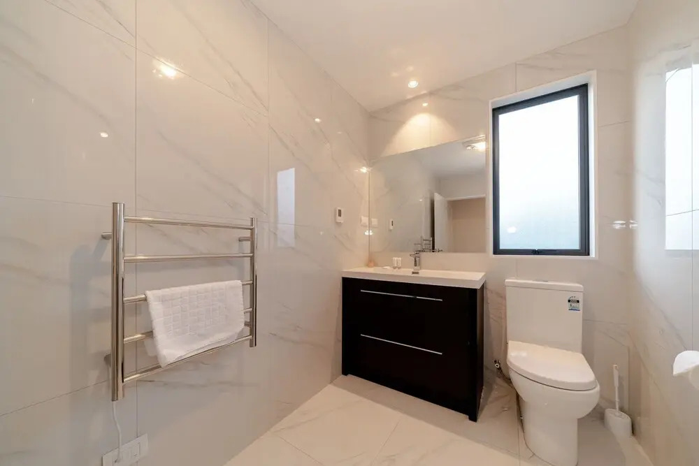 LongBay Spacious Luxurious 5 Bdrm House