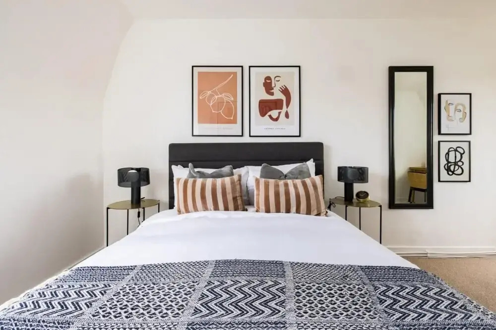The Vauxhall Bolthole - Elegant and Bright 2bdr Flat