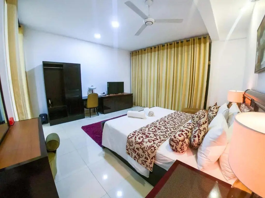 Romance Hills Hotel