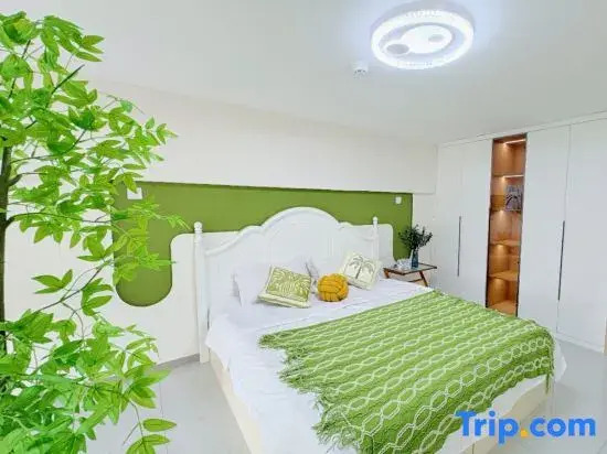 Youjia Selected Homestay (Central City Rainbow International)