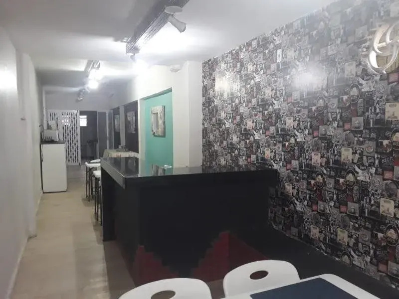 Praia dos Amores Hostel