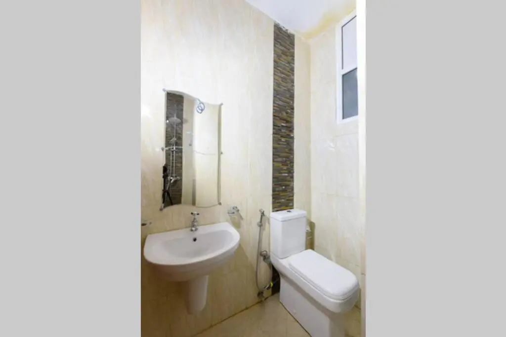 Amaze Residence luxury 2 bedroom apartment 5