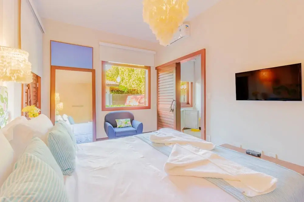 PF41 House 6 Bedrooms 300m from the Sea