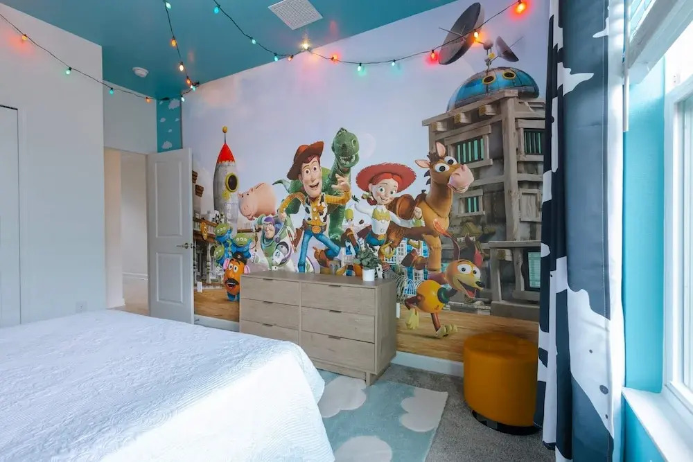 Fantasy Stay in 5 bed at Storey Lake