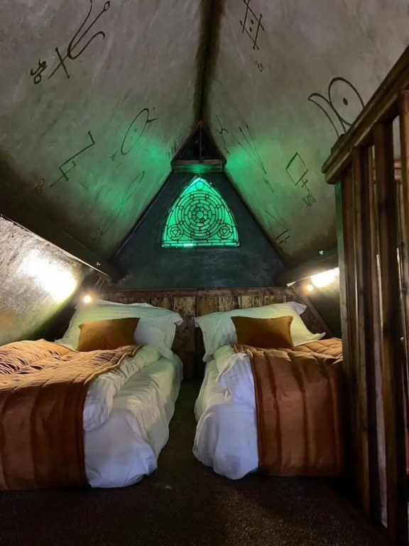 Hocus Pocus Tiny Hotel