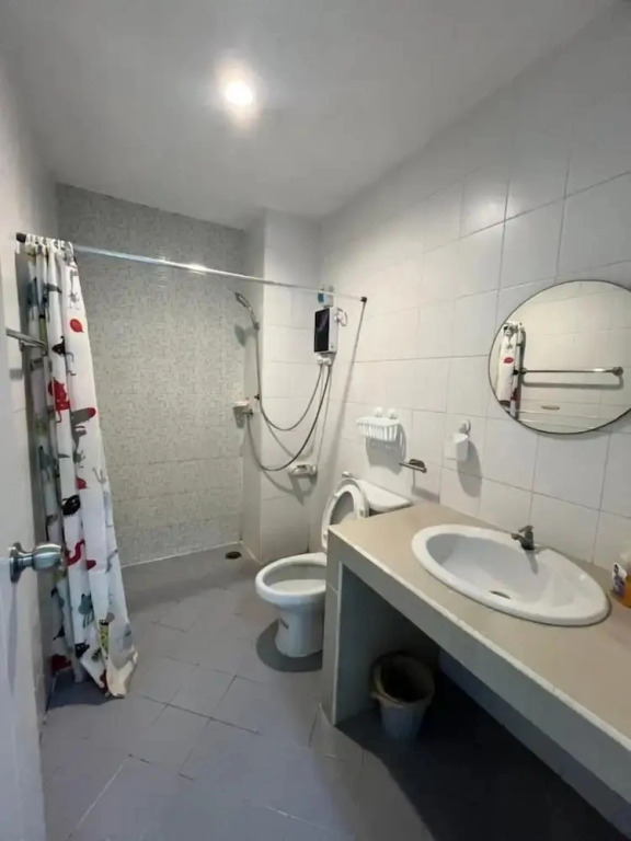 Private Apartment in Phuket With Balcony and Free Wifi