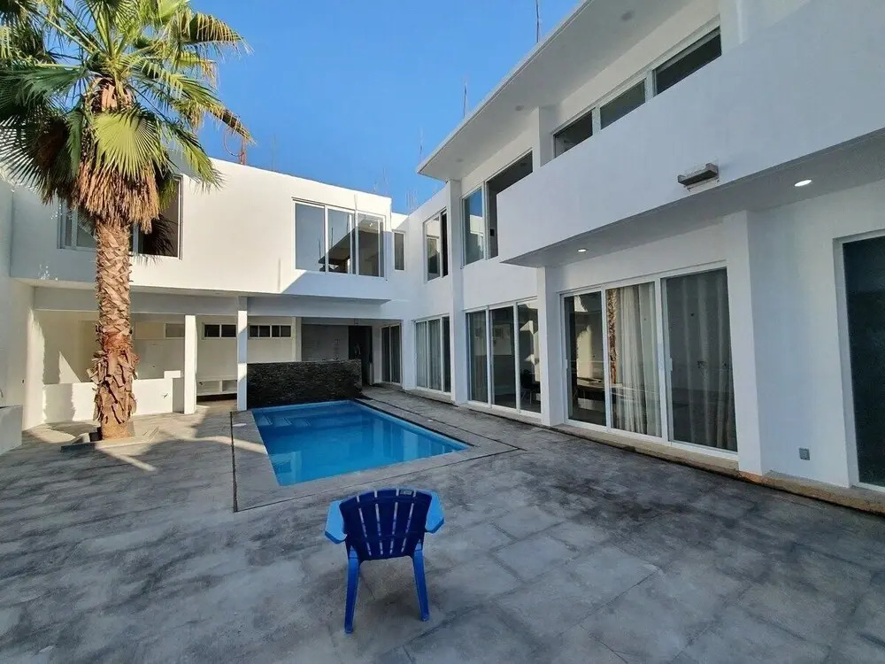Pacifico 9