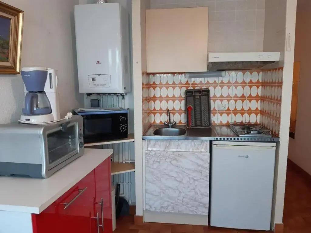 Appartement Balaruc-les-Bains, 1 pièce, 2 personnes - FR-1-571-30