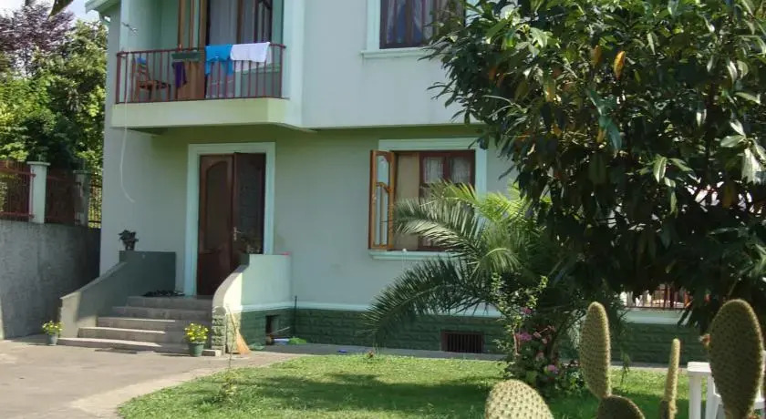 Guest House Green House