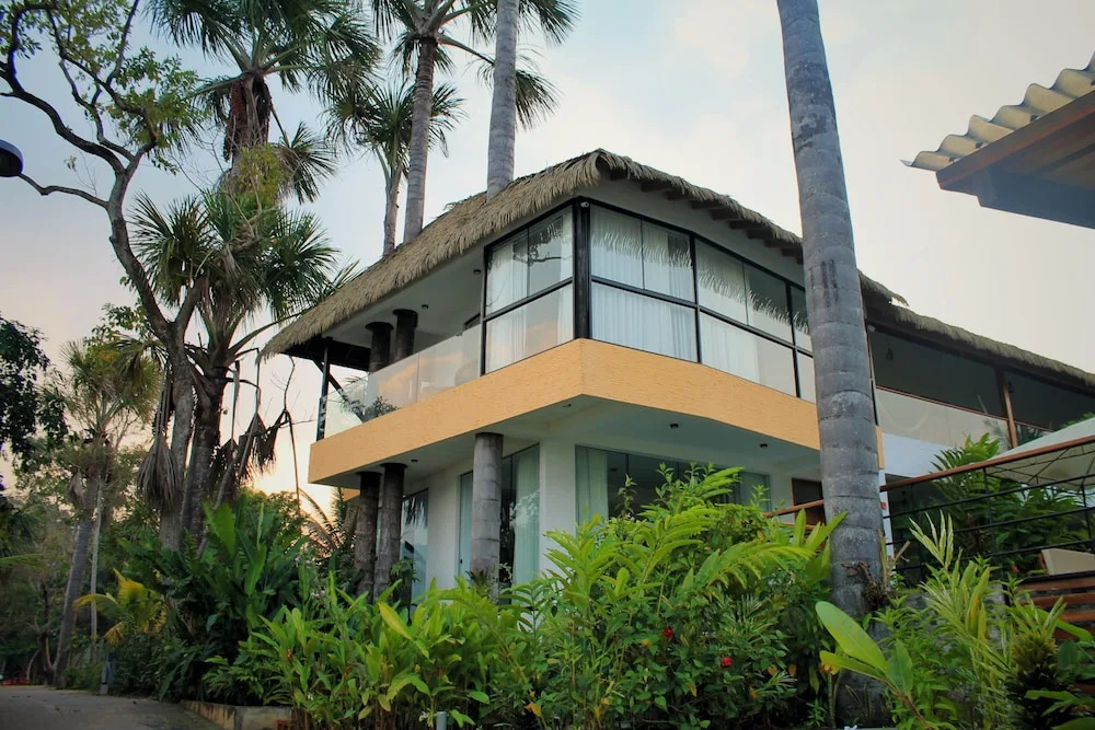 Las Hamacas Hotel