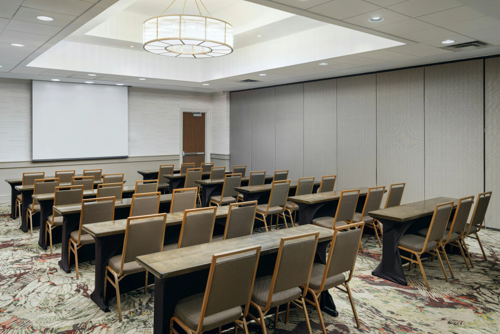 Embassy Suites by Hilton Memphis East Germantown Area