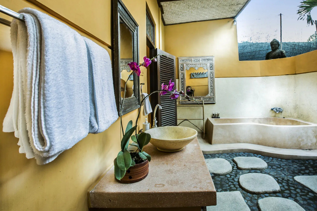 Gusde House Villas
