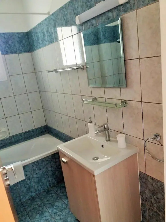 206 Sunrise Beach Apartment