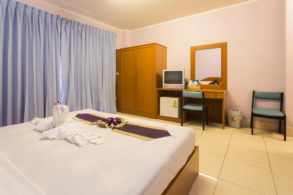 "room in Guest Room - Guesthouse Belvedere - Only Minutes From Patong Beach, Delightful Room for 2"