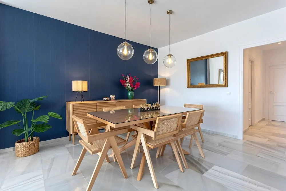 Exclusive 2BD Apartment With Private Terrace in Marbella Royal Gardens