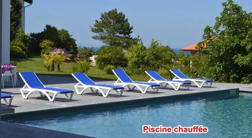 Villa Cenitz Lafitenia Resort