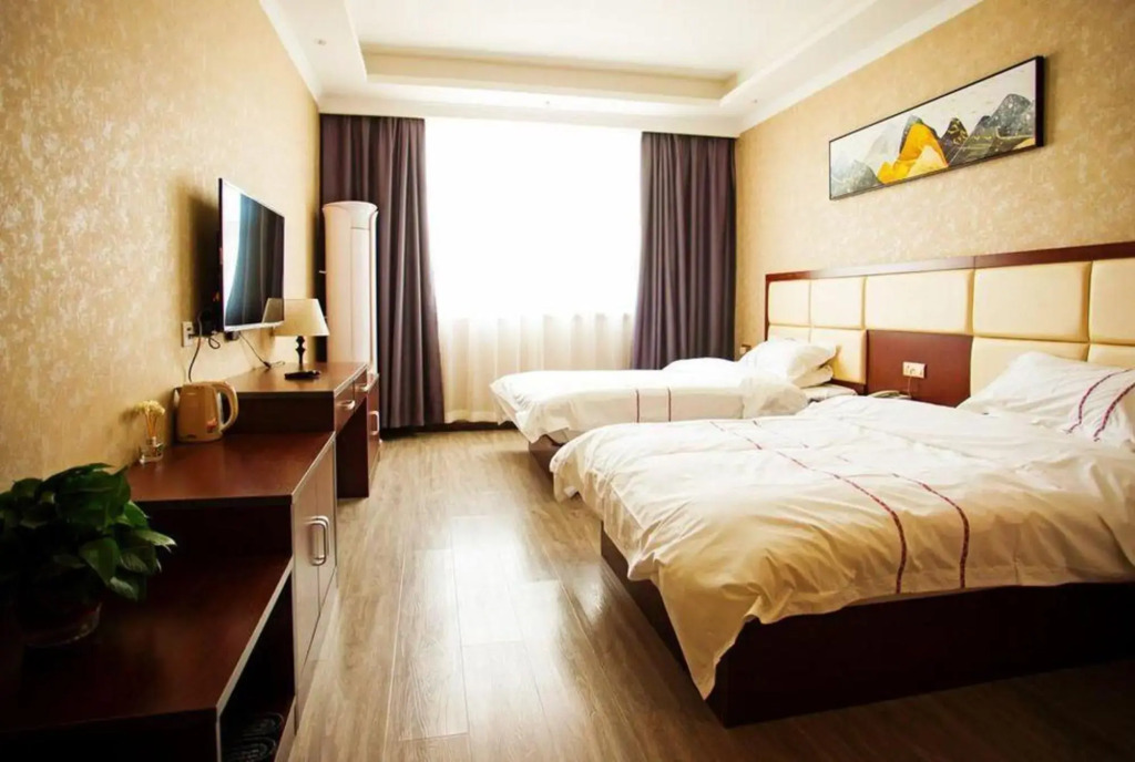 Yutu Hotel