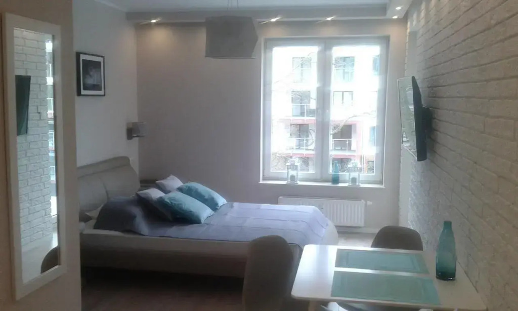 APARTAMENT Z BASENEM