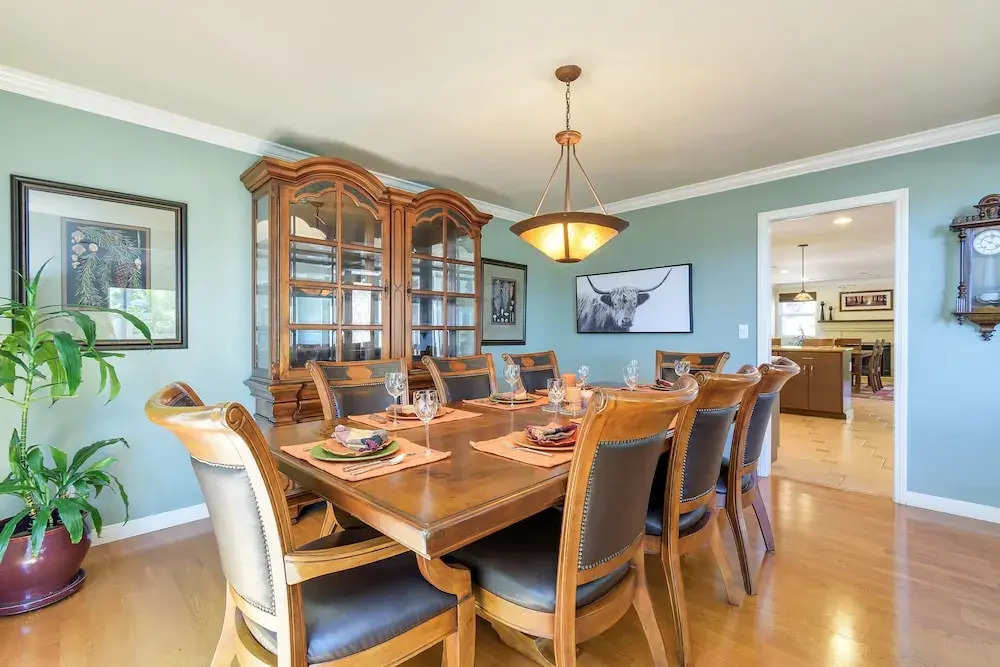 New Listing! Tranquil Estate W/ Private Pool & Gym Home