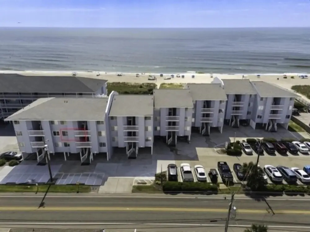 Pura Vida Pure Life - Expansive Views Of The Ocean And Wide Sandy Beach 1 Bedroom Condo by RedAwning