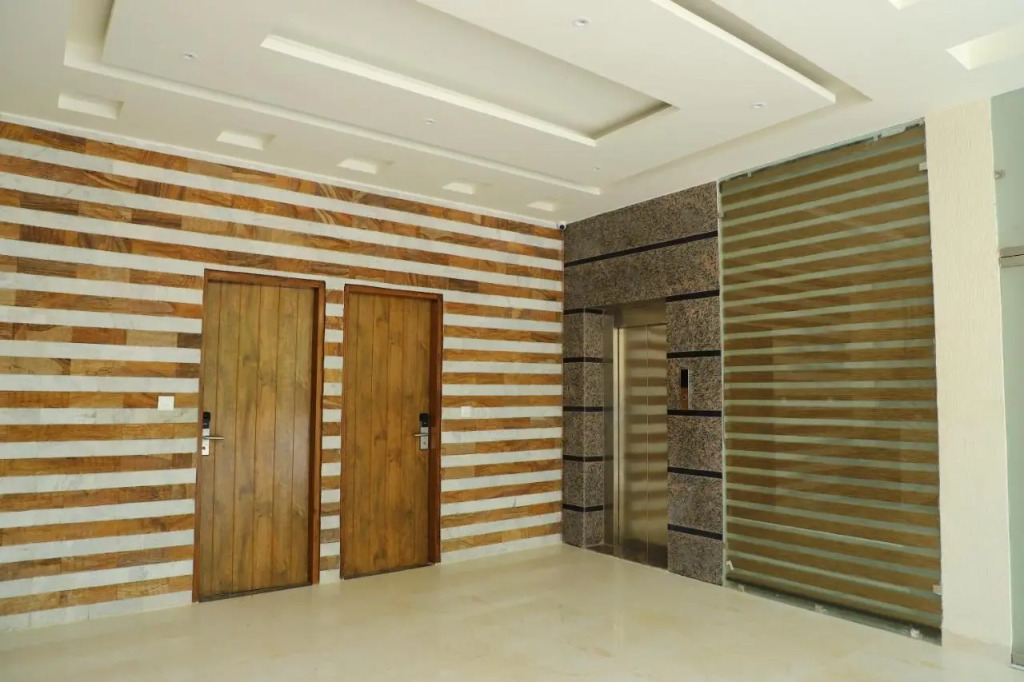Ivory Hotel