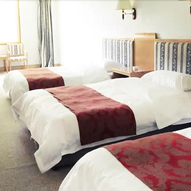 Dali Yilong Binhai Hotel