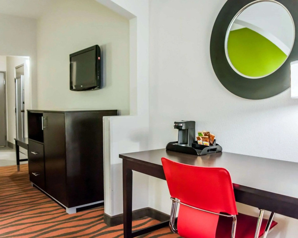 Quality Suites Fort Myers I-75