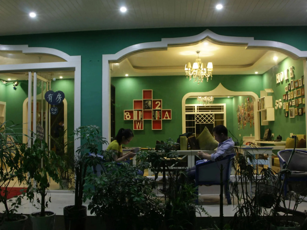 Yangshuo Guanjinglou Hotel
