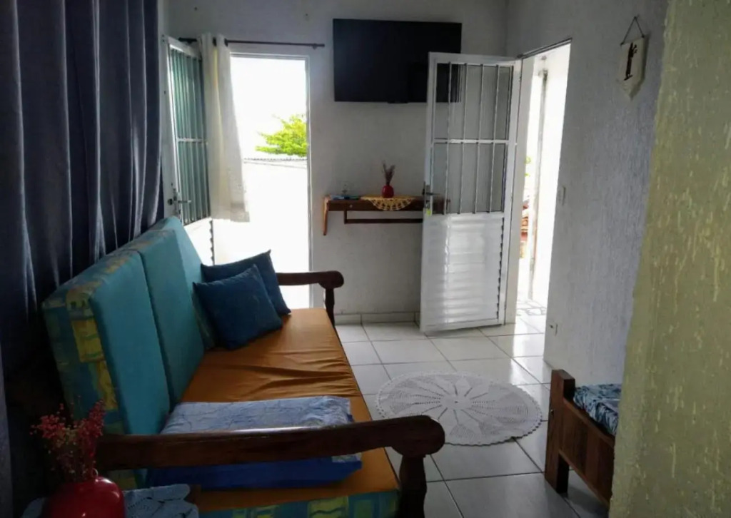 Suíte 2 com piscina e wi-fi em Caraguatatuba