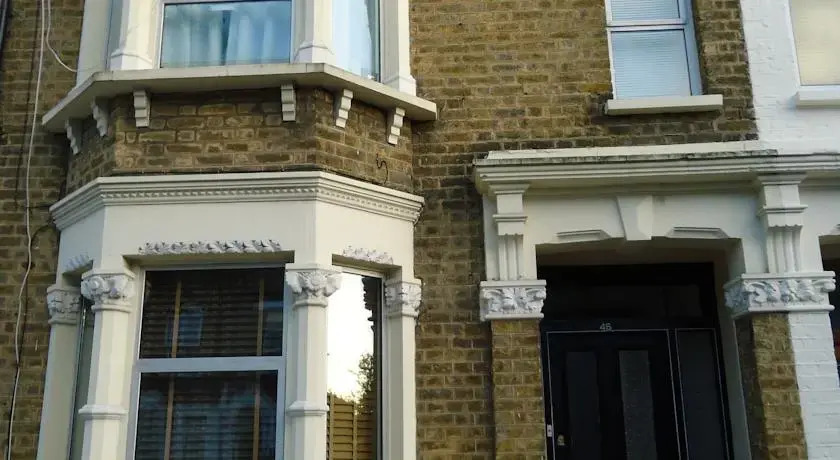 Leslie Road Accommodation