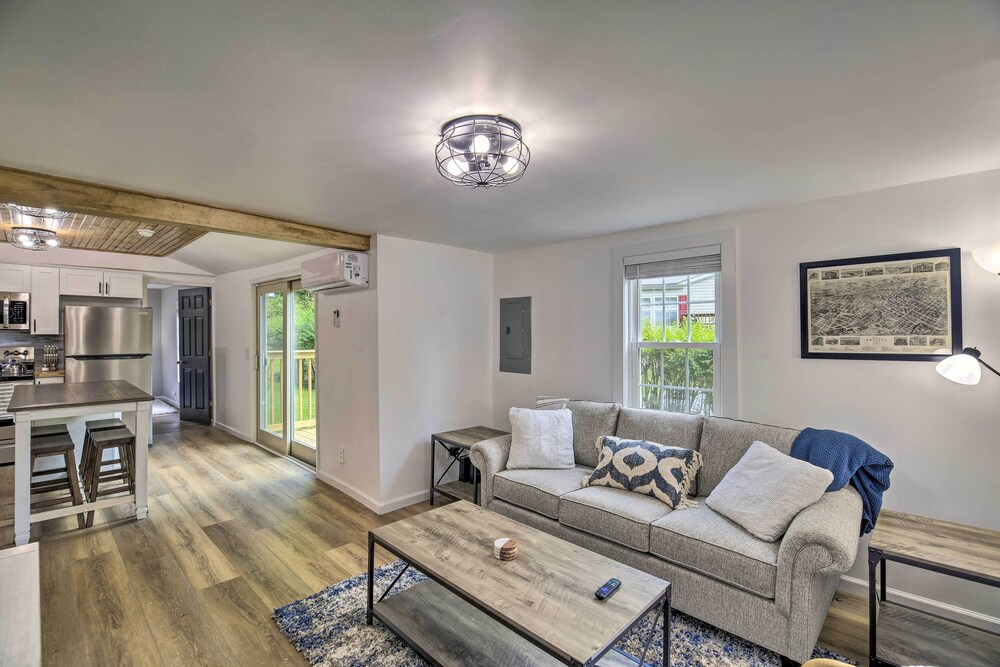 Updated Bristol Retreat ~ 2 Miles to Downtown!