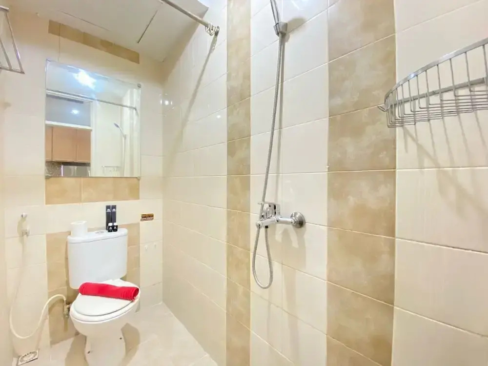 Comfortable 2Br At The Edge Bandung Apartment