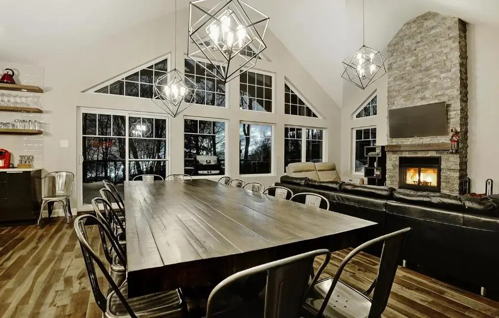 Chalet 06 Chemin Blanc by Les Chalets Alpins
