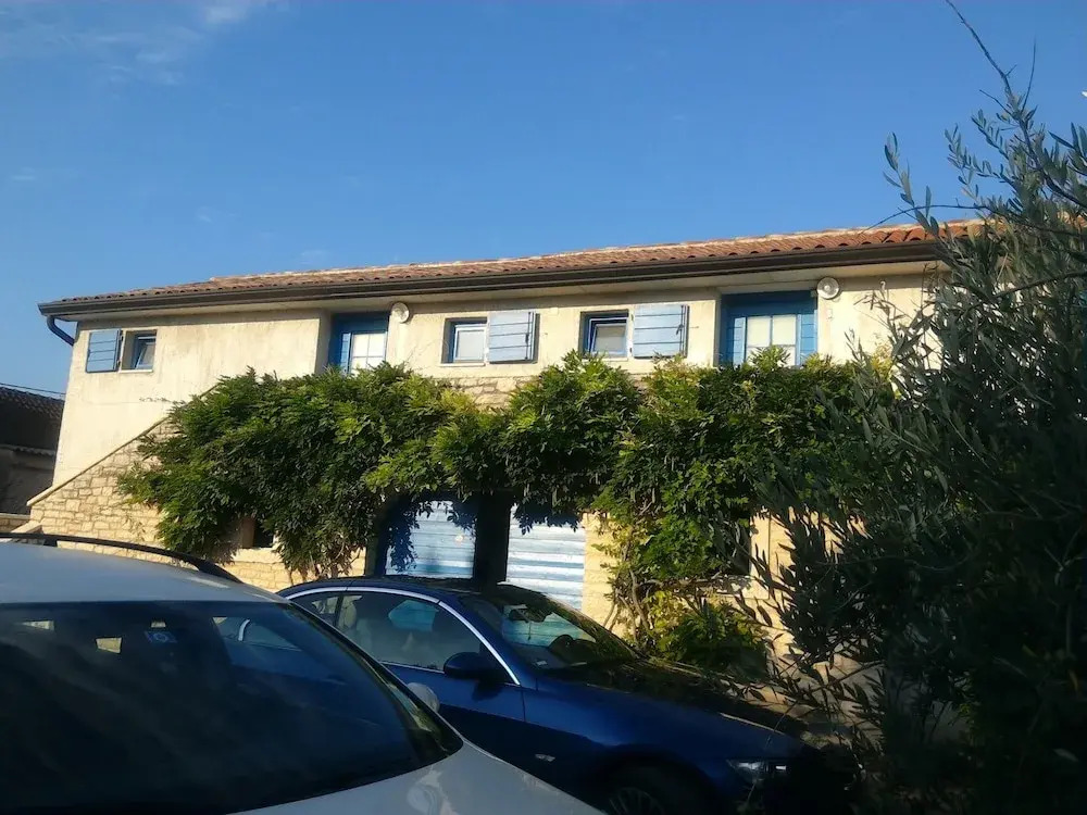 Apartments Ivas