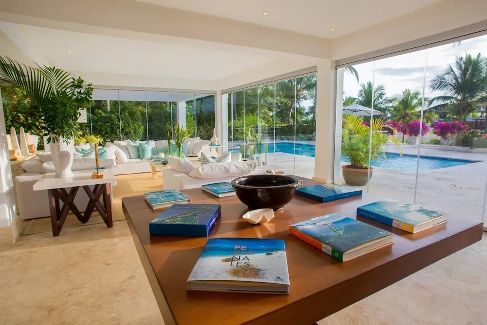 Oceanview Lux Villa - With Eden Roc Club Access