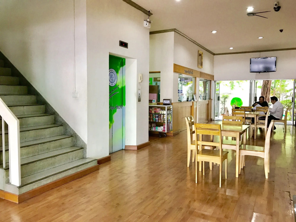 Coop Dopa Hostel