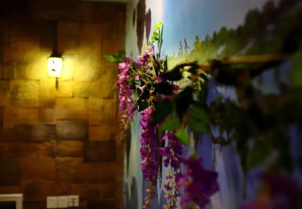 Wuhan U and I Theme Hotel
