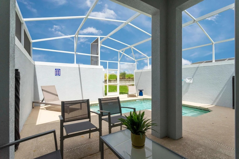 1180 CD - Magical 5BR Townhome with Pool