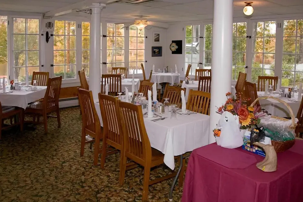 The Inn at Starlight Lake