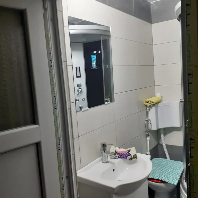 Room in Guest Room - Healthy Retreat Holiday in Mountain
