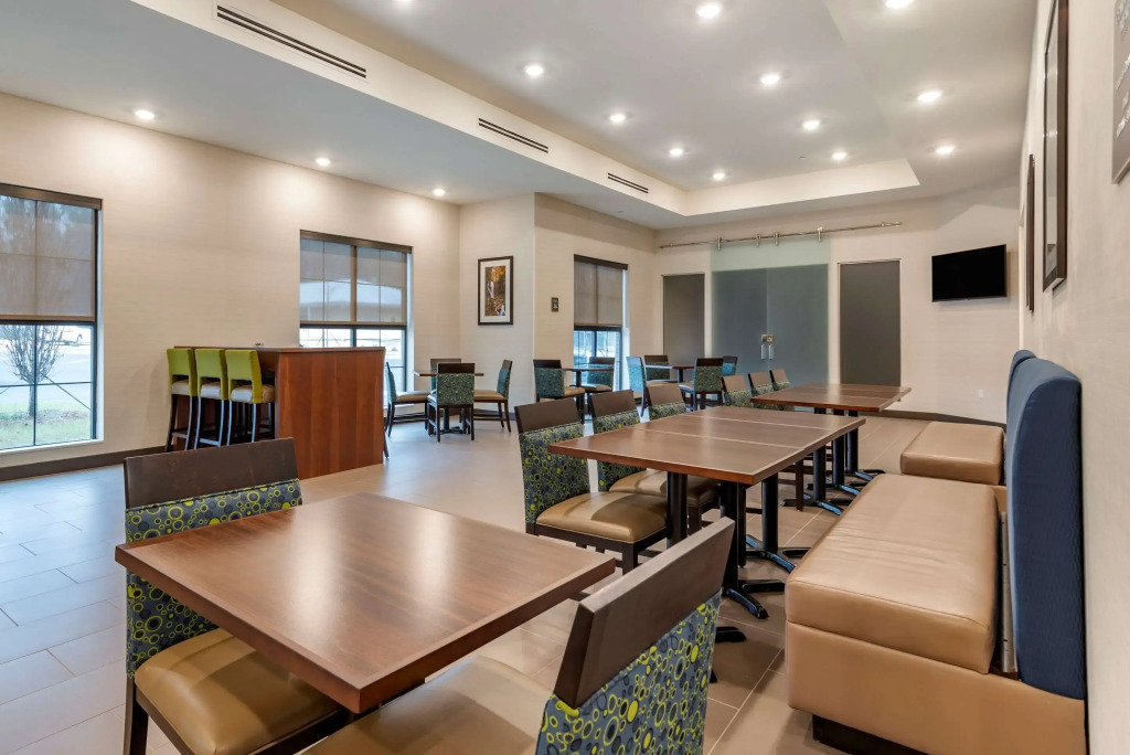 Comfort Suites Newnan