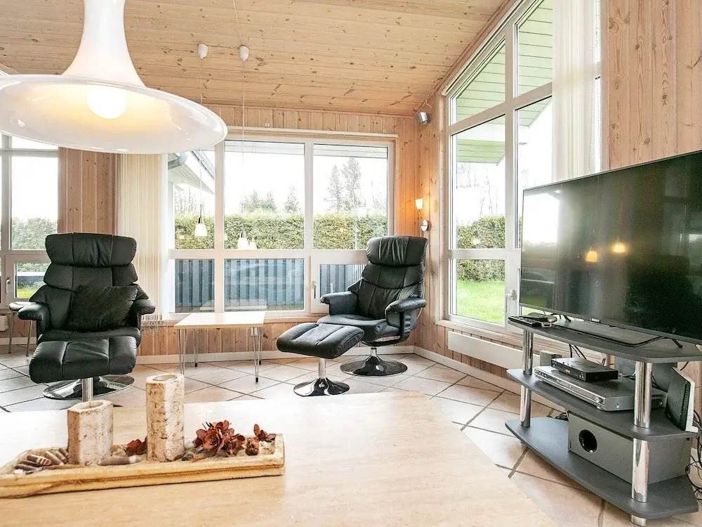 Comfy Holiday Home in Hals With Whirlpool