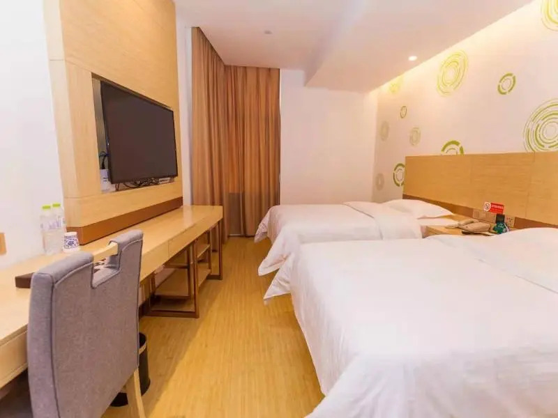 GreenTree Inn Yichang Wanda Binjiang