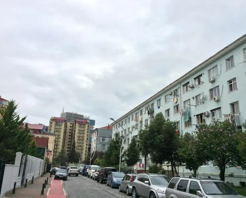 Apartment On Khinikadze 4