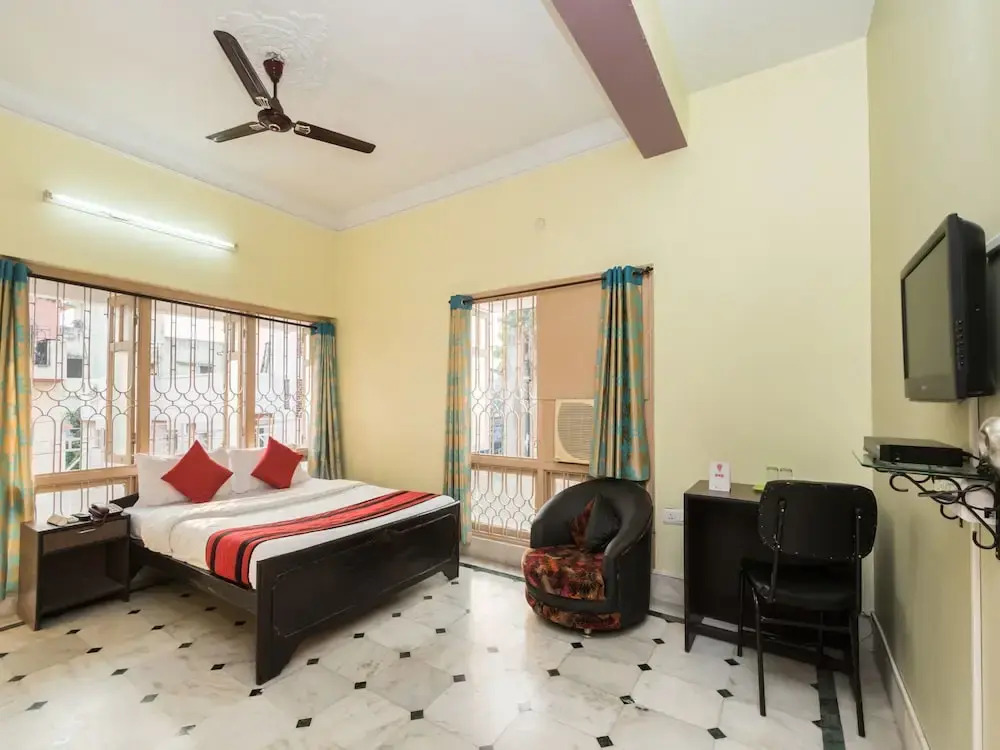 OYO 10364 Fortress Guest House