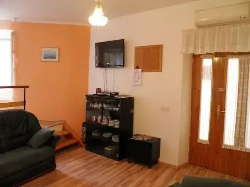 Apartment Sare