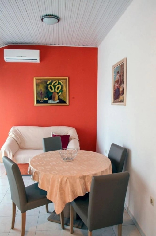 Apartments Erikas