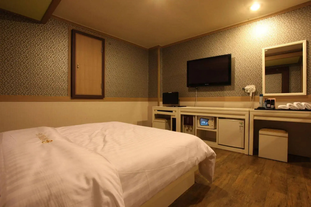 KS Hotel