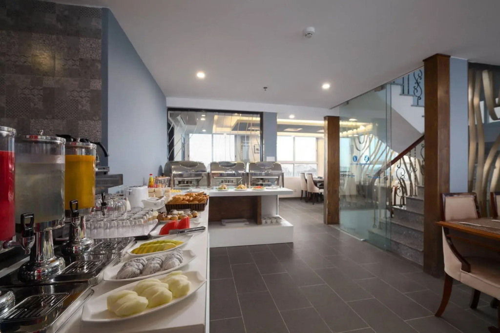 Bonsella Hotel
