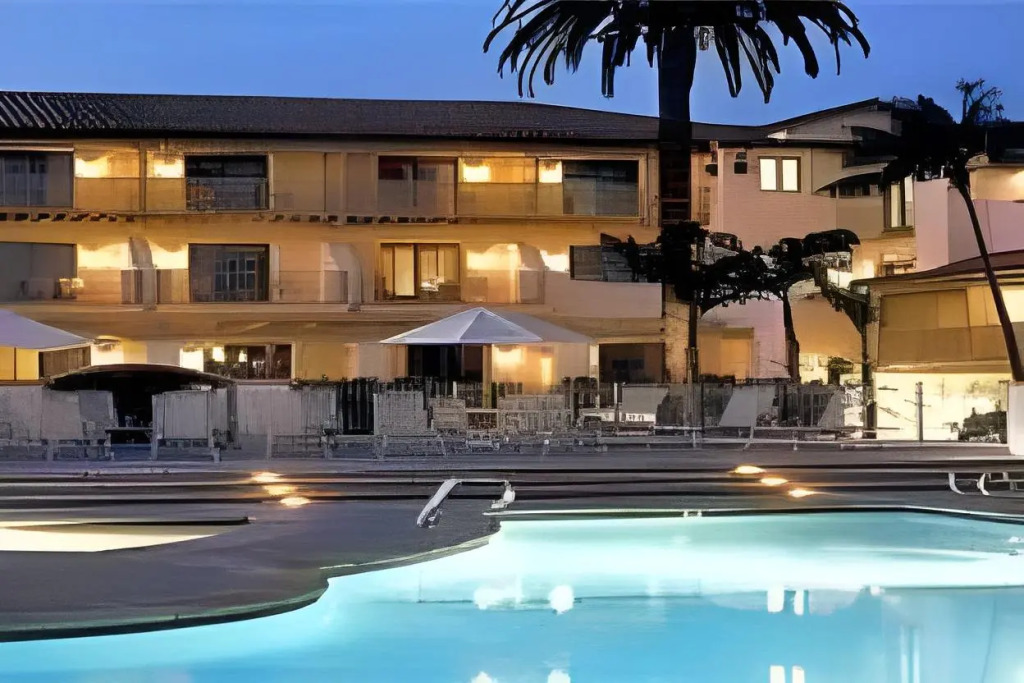 Harbor View Inn